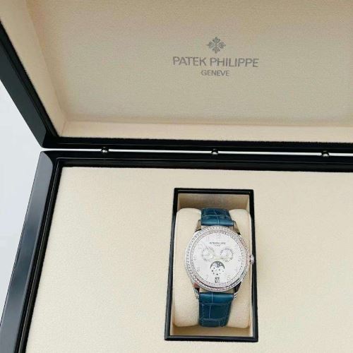 パテックフィリップ アニュアルカレンダー 4947G