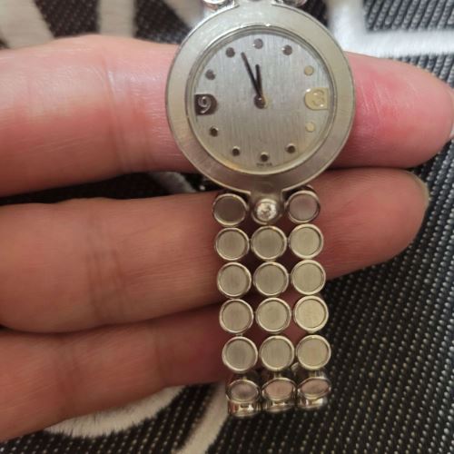 ハリー・ウィンストン　シグネチャーPt950無垢　バックルK18WG