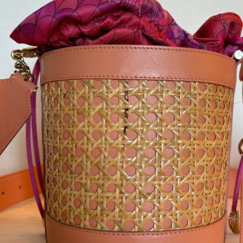 ブルガリ セルペンティ フォーエバー カゴバッグ ショルダーバッグ レザー