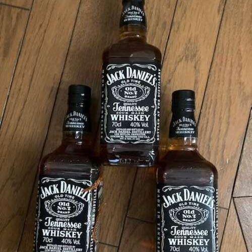 ジャックダニエルズ　７０cl　３本
