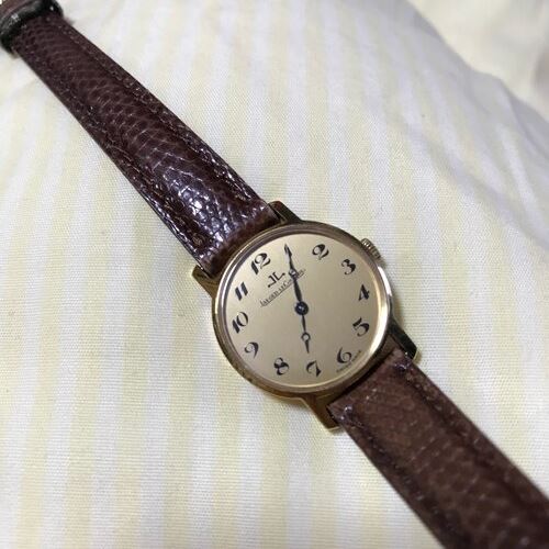 ジャガールクルトの婦人用腕時計