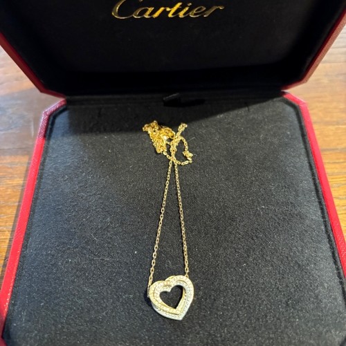 カルティエトリニティハートダイヤネックレス
