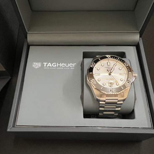 タグホイヤー アクアレーサー WBP201C.BRE778の画像