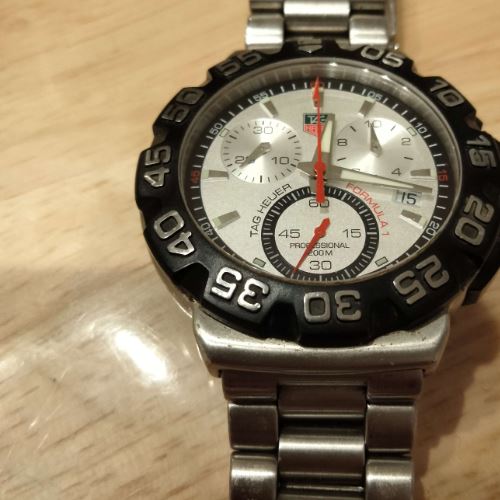 タグホイヤー フォーミュラ wah111