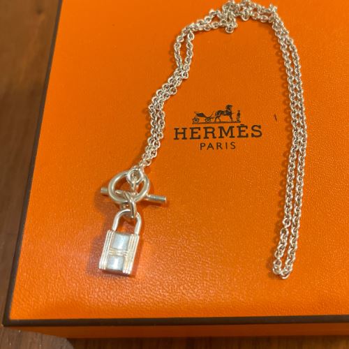 エルメス　カデナ