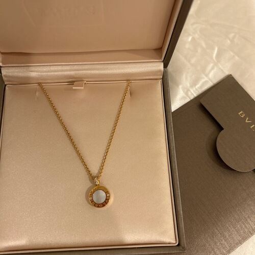 ブルガリブルガリネックレス