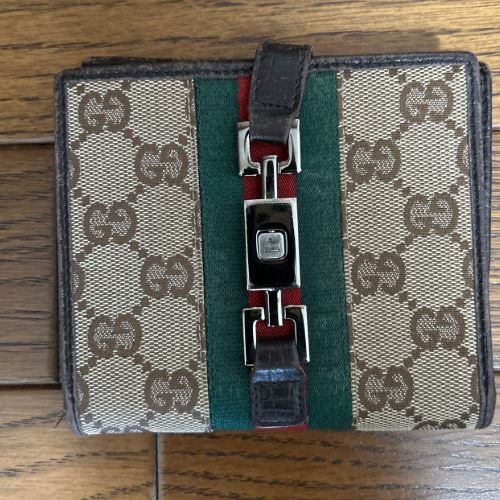 グッチ財布