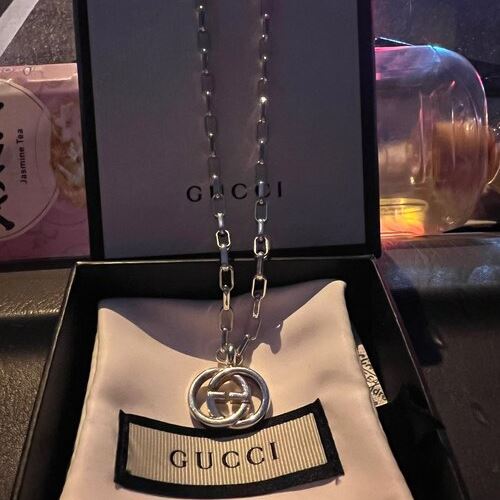 グッチ ネックレス GUCCI シルバー GGロゴモチーフ ペンダント 男女兼用
