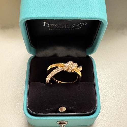ティファニー ノット ダブルロウリングの画像