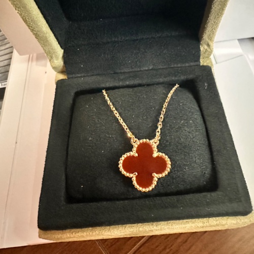 K18 ヴァンクリーフアーペル ヴィンテージアルハンブラ カーネリアンネックレスの画像