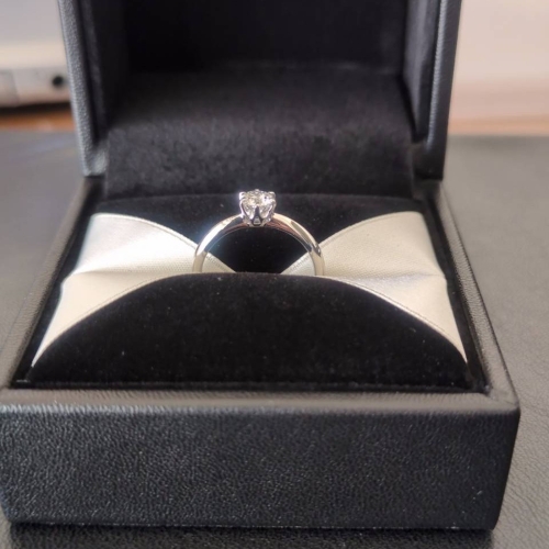 エクセルコダイヤモンド　指輪　品名１S