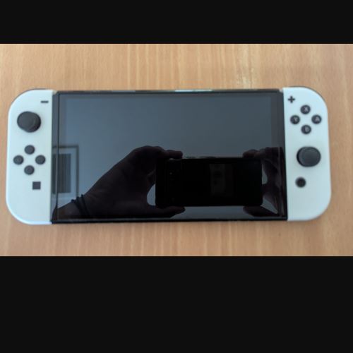 任天堂Switch有機ELモデル　ホワイト