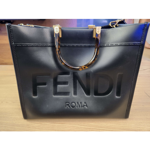 フェンディの画像