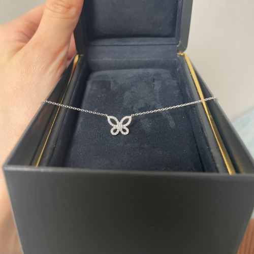 グラフ バタフライ ネックレス