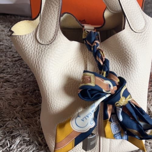 エルメス ピコタン