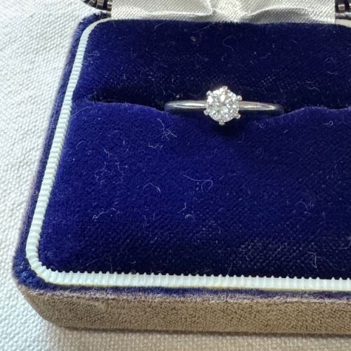 ダイヤモンド　リング　0.40ct