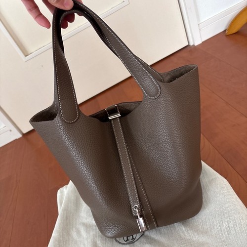 エルメス ピコタン