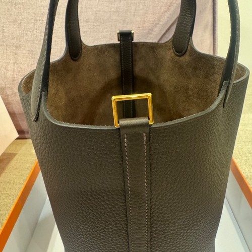 エルメス ピコタン