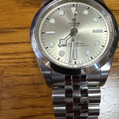 チューダー ブラックベイ