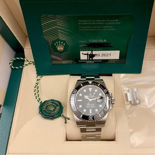 サブマリーナーデイト