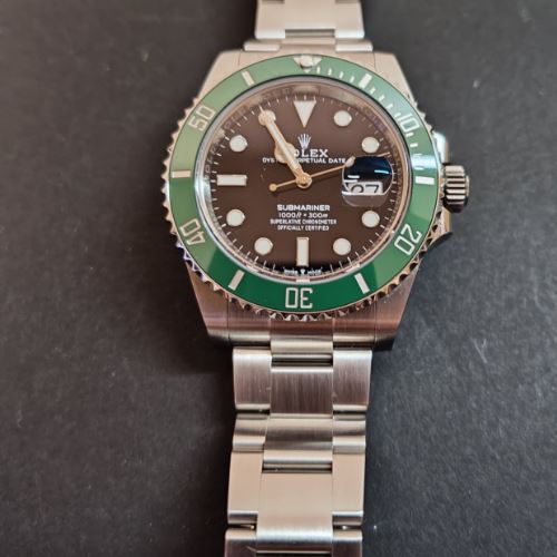 サブマリーナー デイト　オイスター、41 mm、オイスタースチール126610L