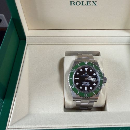 サブマリーナー デイト グリーン