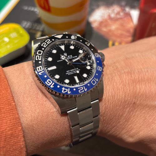 ロレックス GMTマスター 126710blnq