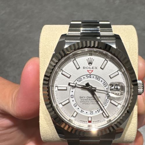 ロレックス スカイドゥエラー 32693