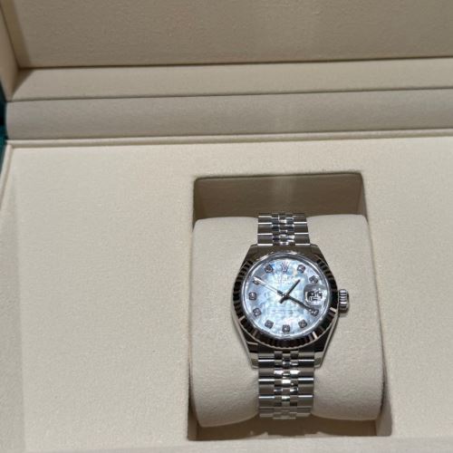 レディデイトジャスト