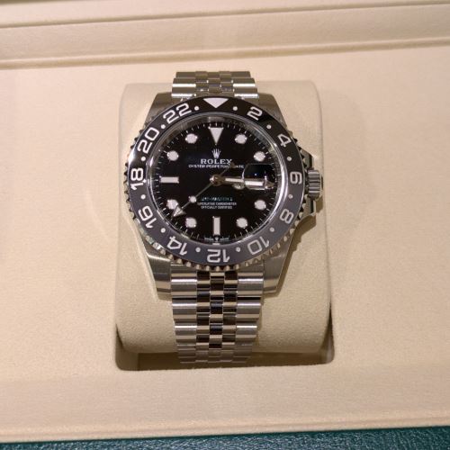 ロレックス GMTマスター 126710GRNR-69200