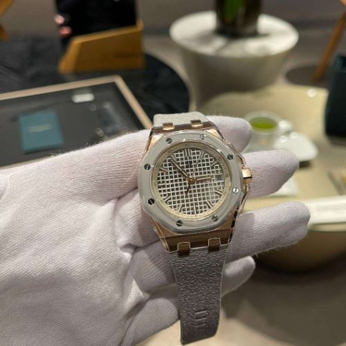 オーデマピゲ ロイヤルオーク 77605OK