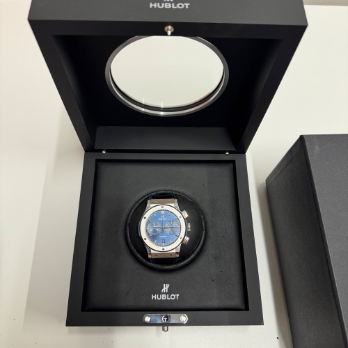 ウブロ クラシックフュージョン 521.NX.7170.LR