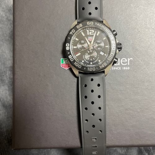 タグホイヤー フォーミュラ1 クロノグラフ CAZ1010.FT8024