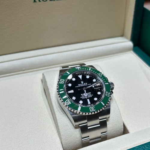 ロレックス サブマリーナー 126610LV