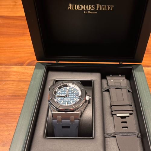 オーデマピゲ ロイヤルオークオフショア 15720ST.00.A027CA.0