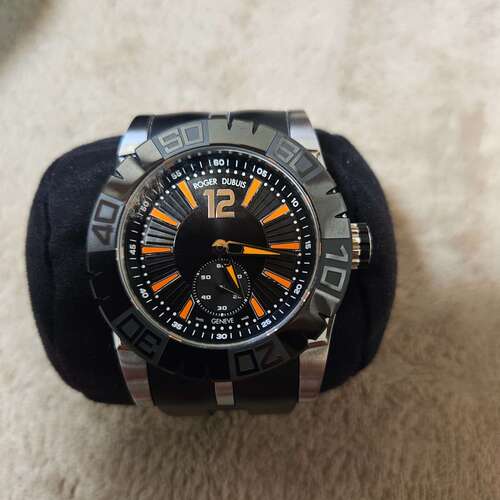 ロジェ・デュブイ イージーダイバー 9100CJ 85880