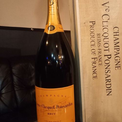 シャンパン ヴーヴ・クリコ