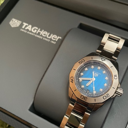 タグ・ホイヤー アクアレーサー プロフェッショナル200