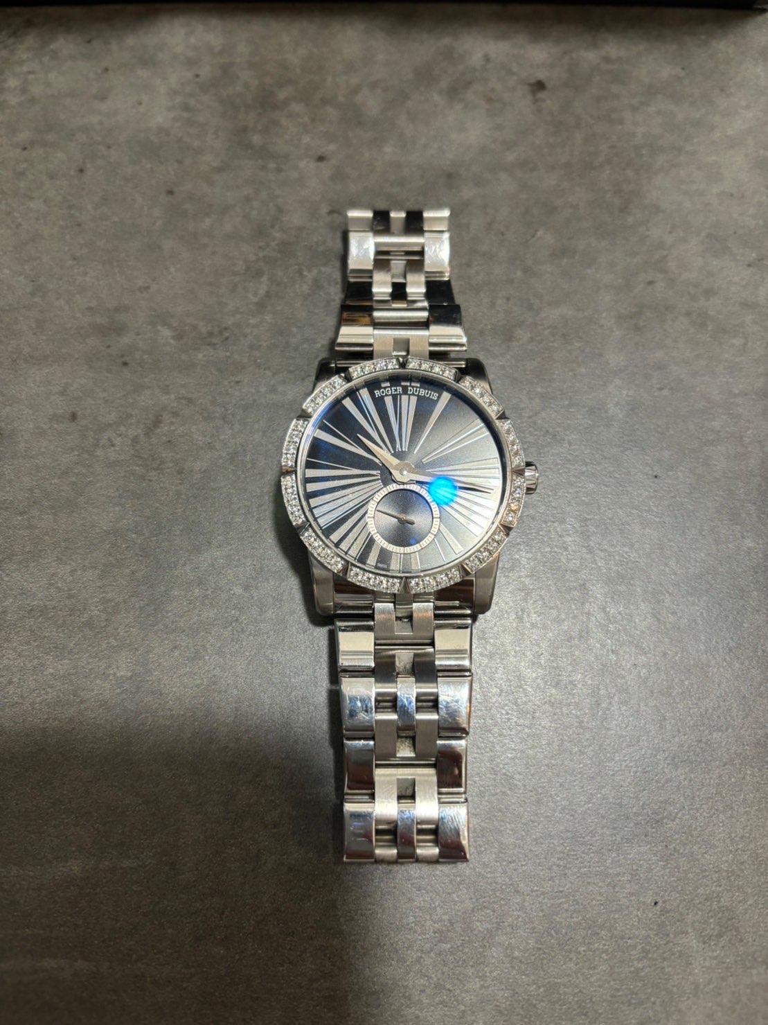 ロジェ・デュブイ エクスカリバー RDDBEX0377の画像