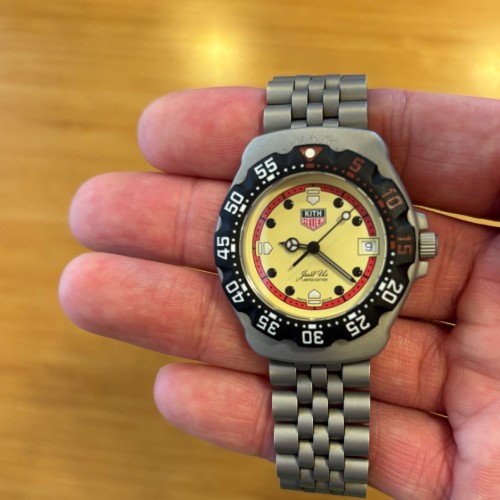 タグホイヤーフォーミュラ1 KITH