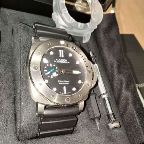 パネライ サブマーシブル