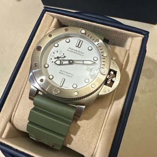 パネライ サブマーシブル pam0122