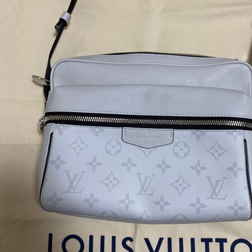 ルイ・ヴィトン タイガラマ アウトドアメッセンジャーPM/M30243