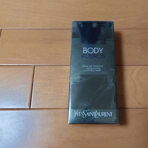 イヴ・サンローラン　ボディクーロス　オードトワレ　100ml