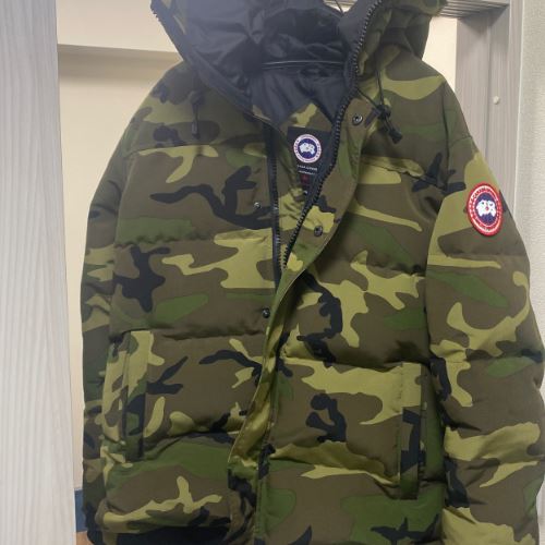 カナダグース　ダウンジャケット