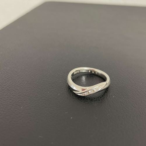 Pt900の結婚指輪、Pt850のダイヤモンドネックレス