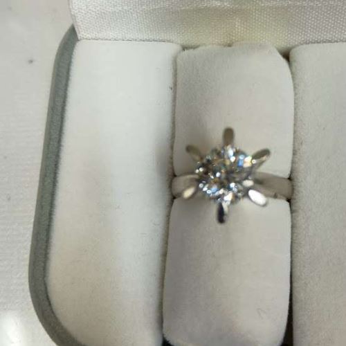 ダイヤ2.04Ct　Pt900