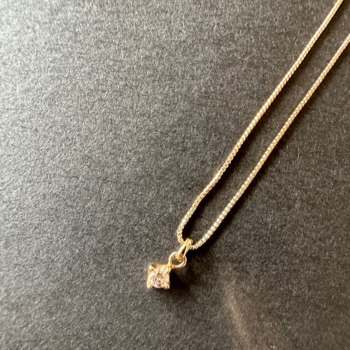 agete アガット　K18ダイヤモンドネックレス