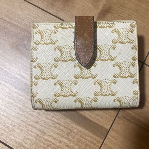 セリーヌ財布