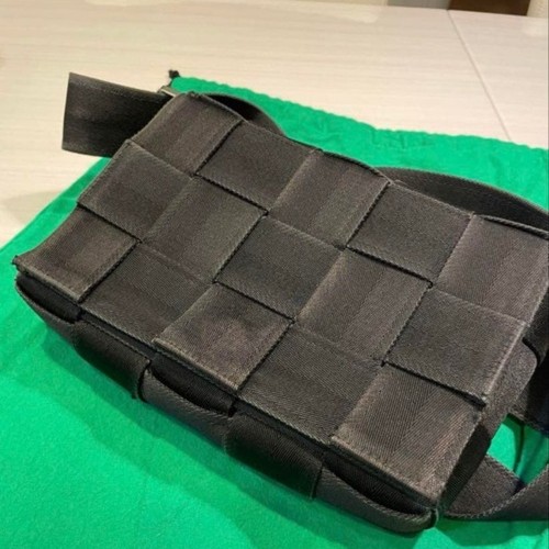 BOTTEGA VENETA カセットバック ナイロン